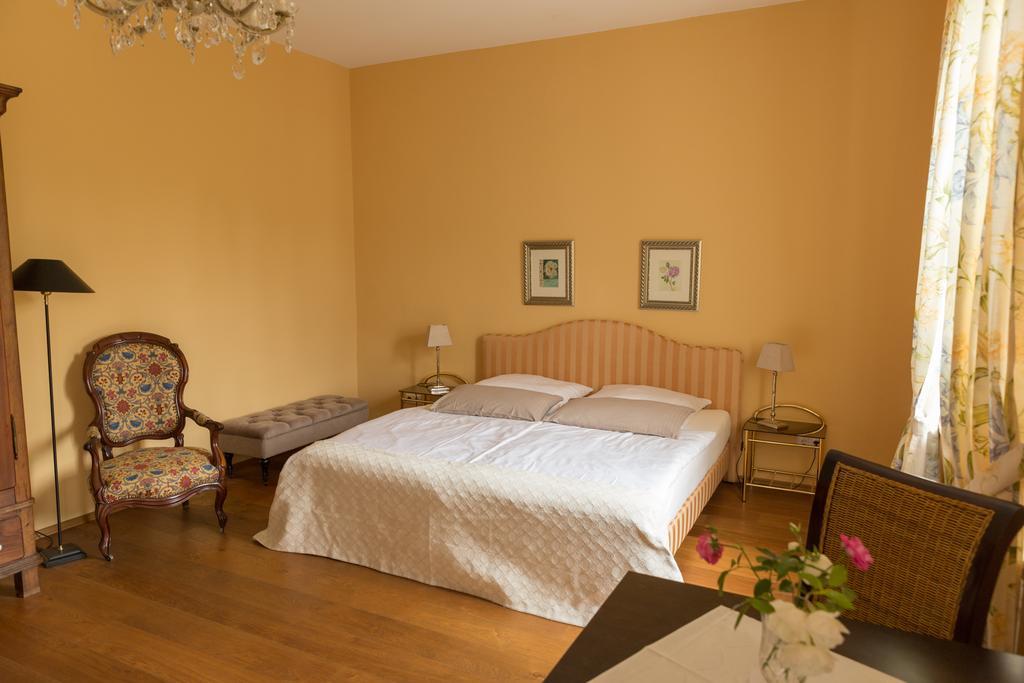 La Roseraie ヴィットリッヒ 部屋 写真
